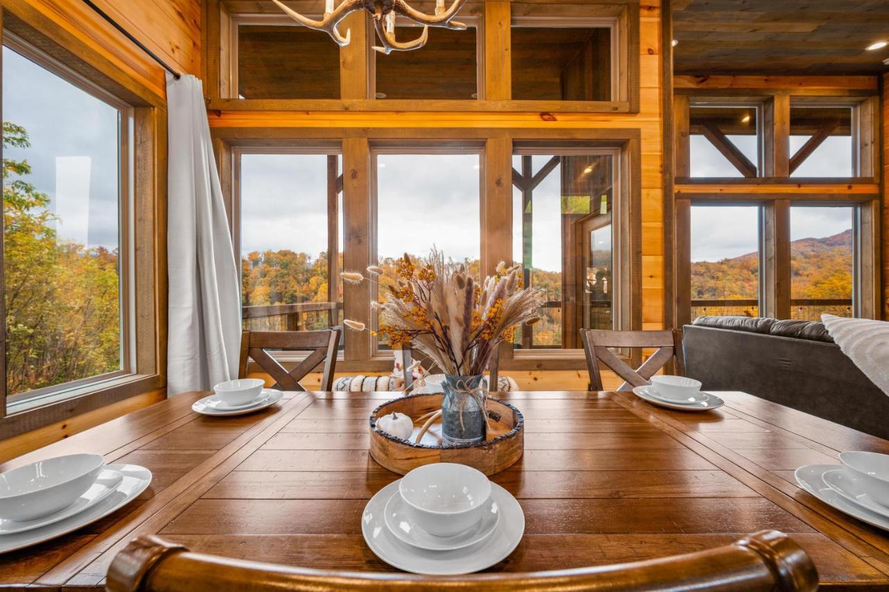 The Overlook - '21 Cabin - Gorgeous Unobstructed Views - Fire Pit Table - Gamerm - Hottub - Xbox - Lots Of Bears Gatlinburg Εξωτερικό φωτογραφία